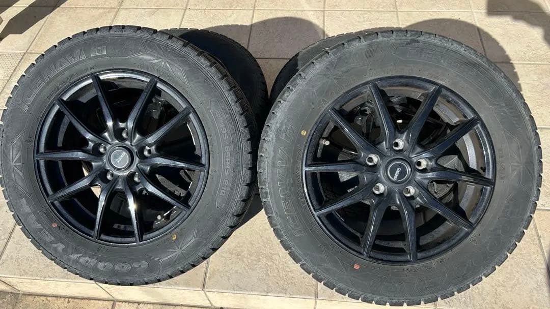 スタッドレスタイヤ　ホイールセット 195/65R15