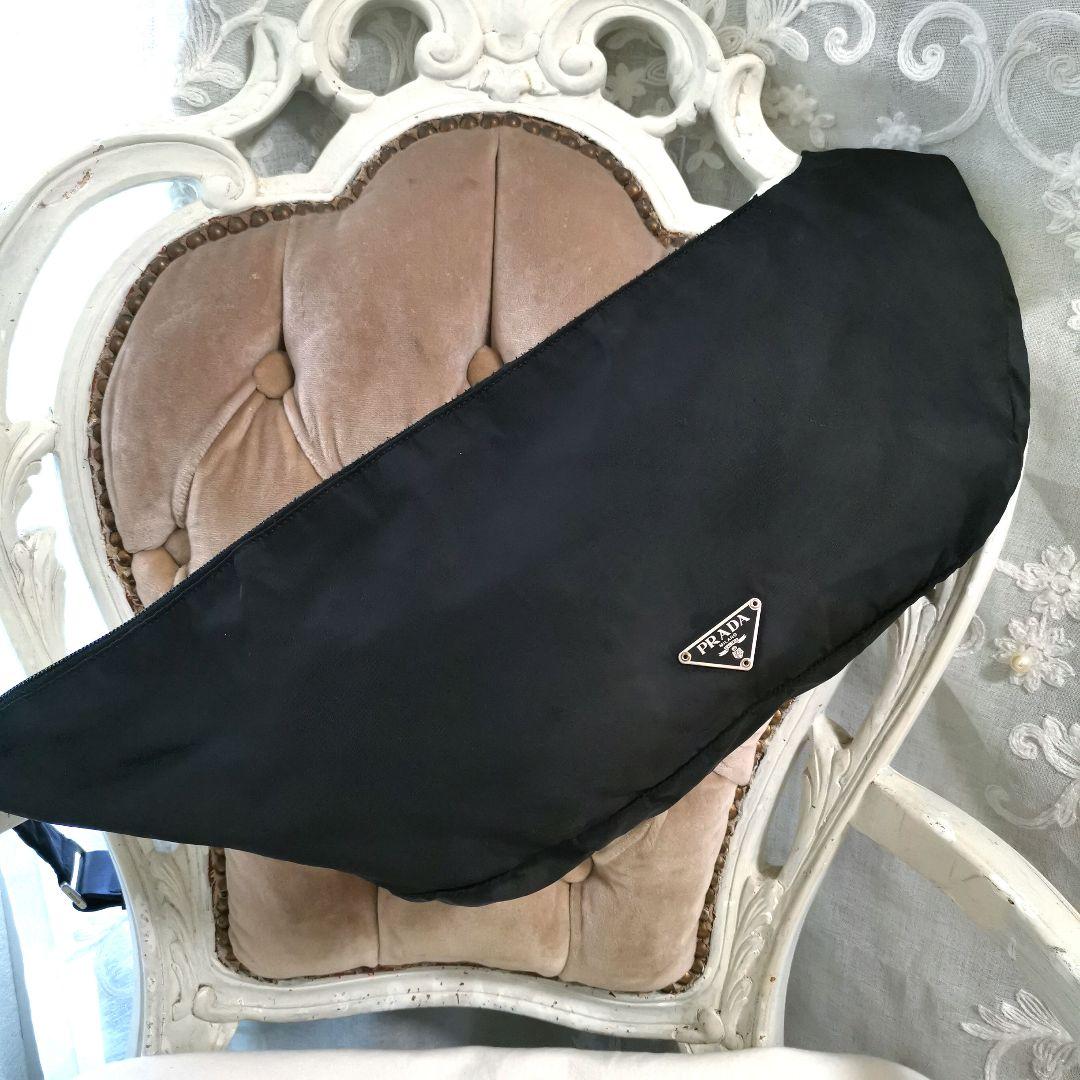 【良品】プラダPRADA ボディバッグ斜めがけショルダーバッグ 黒　鑑定済み!