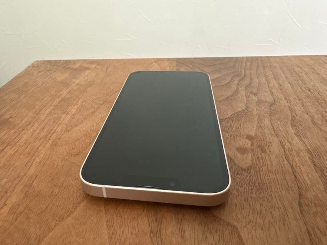 ピンクのiPhone 13