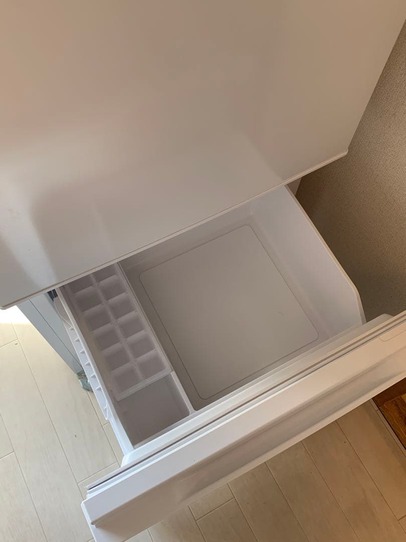 【値下げ】一人暮らし冷蔵庫（135ℓ）AQUA AQR-14E2 2023年製