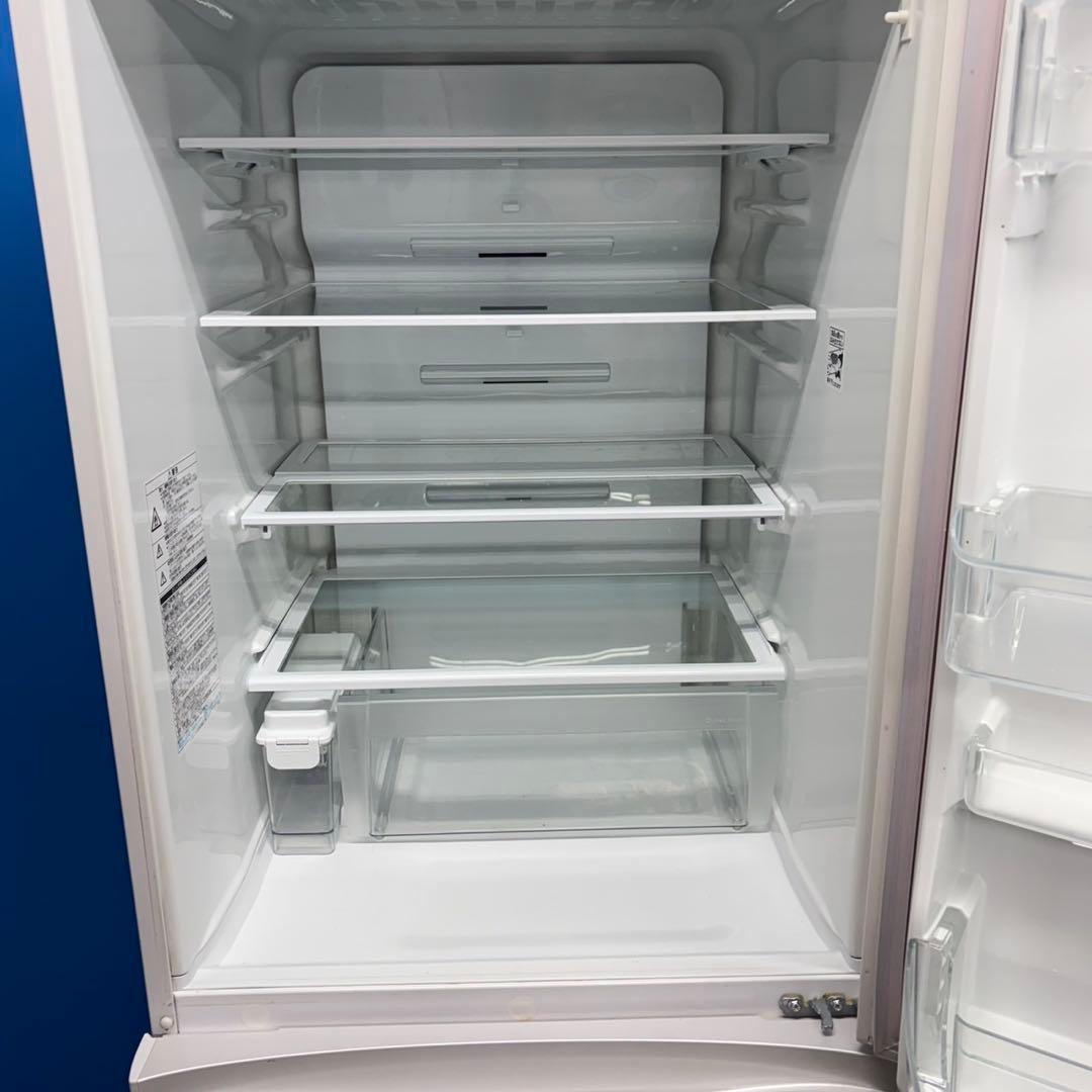 699東芝　大型冷蔵庫　400L強　小型　家庭用　右開き　自動製氷　ガラストップ