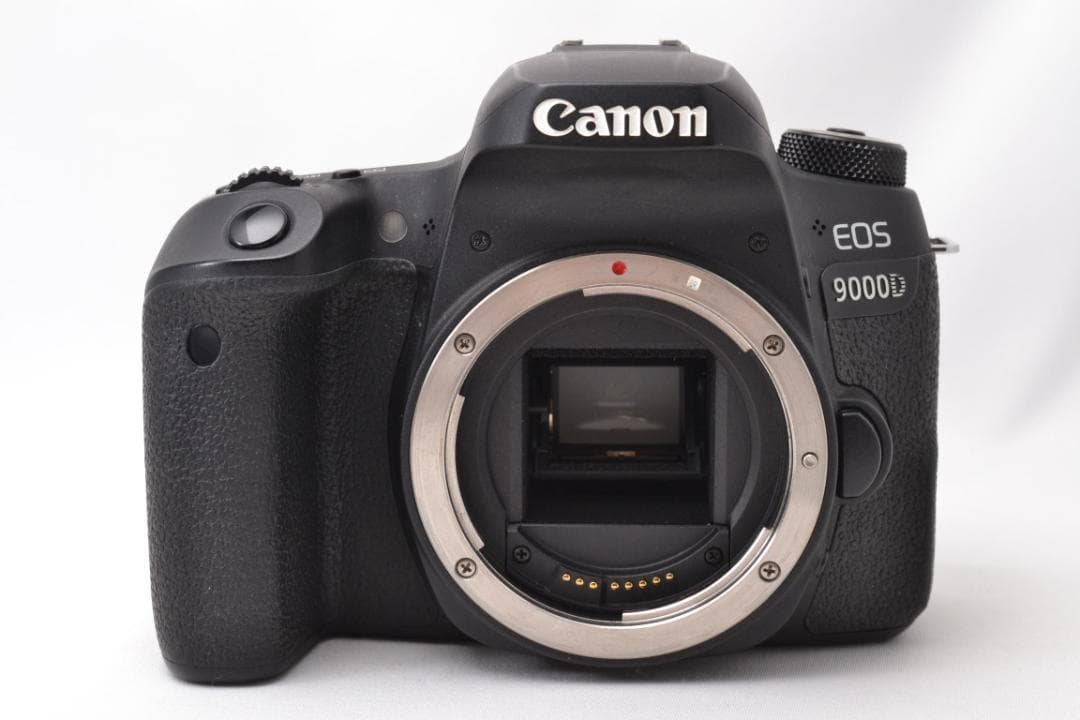 ■ 美品 ■ キャノン　Canon EOS 9000D ダブルズーム