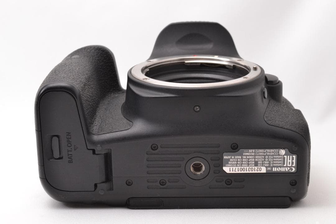 ■ 美品 ■ キャノン　Canon EOS 9000D ダブルズーム