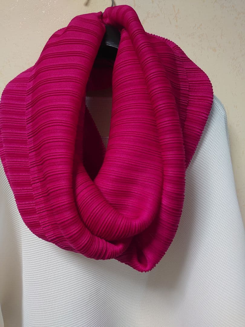 イッセイミヤケ　プリーツプリーズ　スヌード