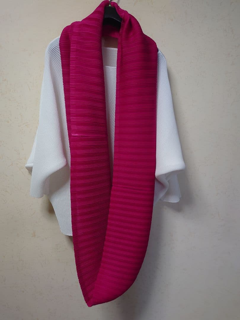 イッセイミヤケ　プリーツプリーズ　スヌード