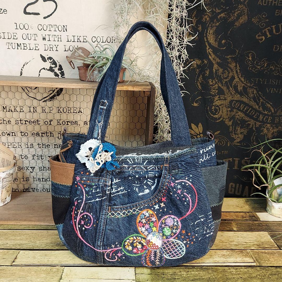 刺繍デニムバック　No.667　デニムリメイク　チューリップバック　刺繍バック