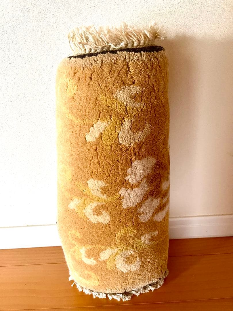 【未使用品】MUNI CARPETS チェアラグ　〜牡丹唐草〜