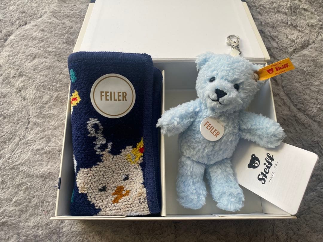 フェイラー×シュタイフ テディベア ハンカチとキーリングのセット