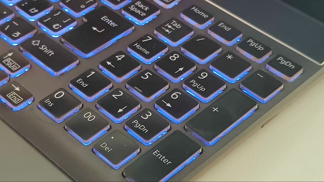 ✨富士通 LIFEBOOK AH53/B3、ACアダプタ付き i7 8th