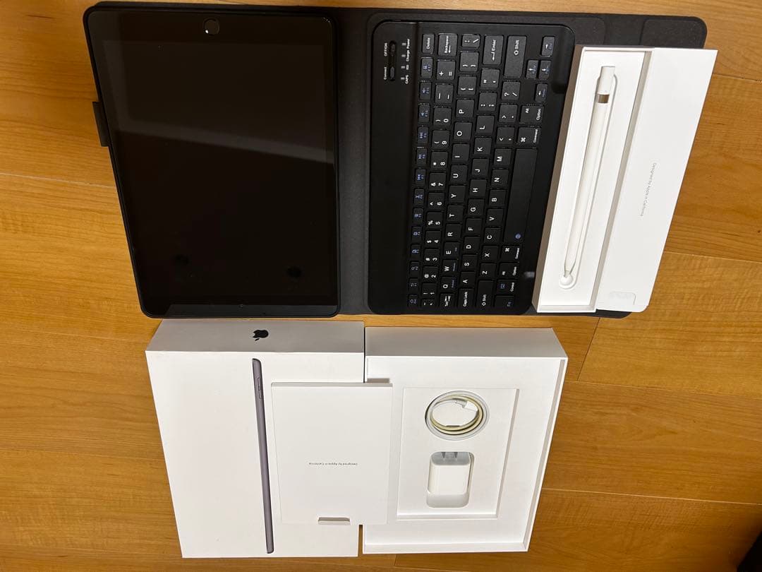 Apple iPad 第８世代　ペンシル付き