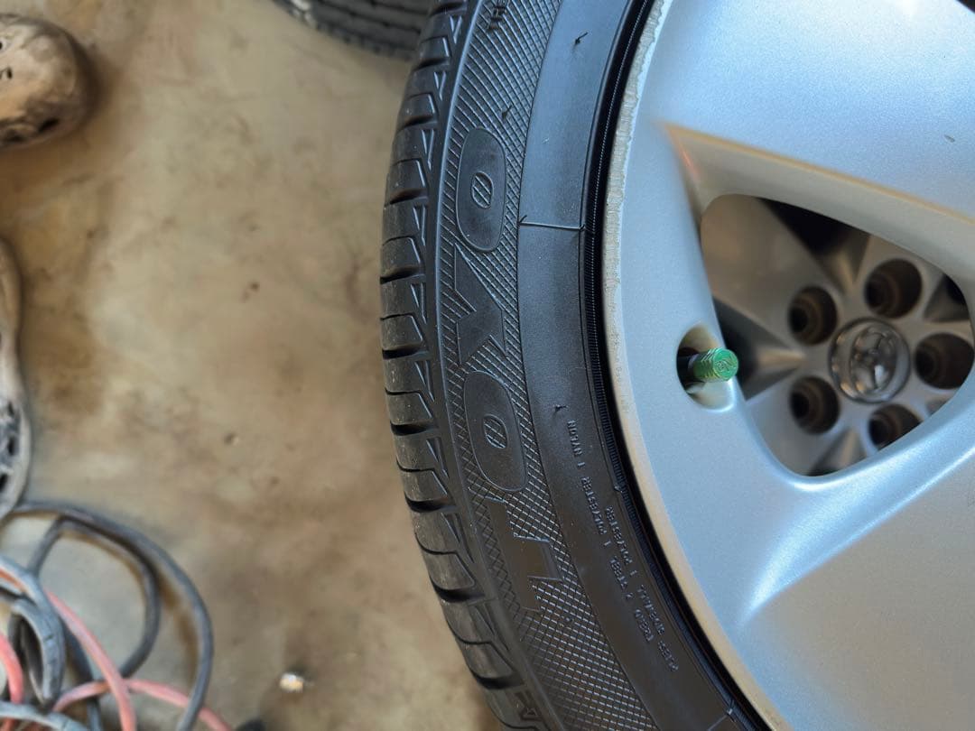 30 プリウス ツーリングホイール タイヤ付き