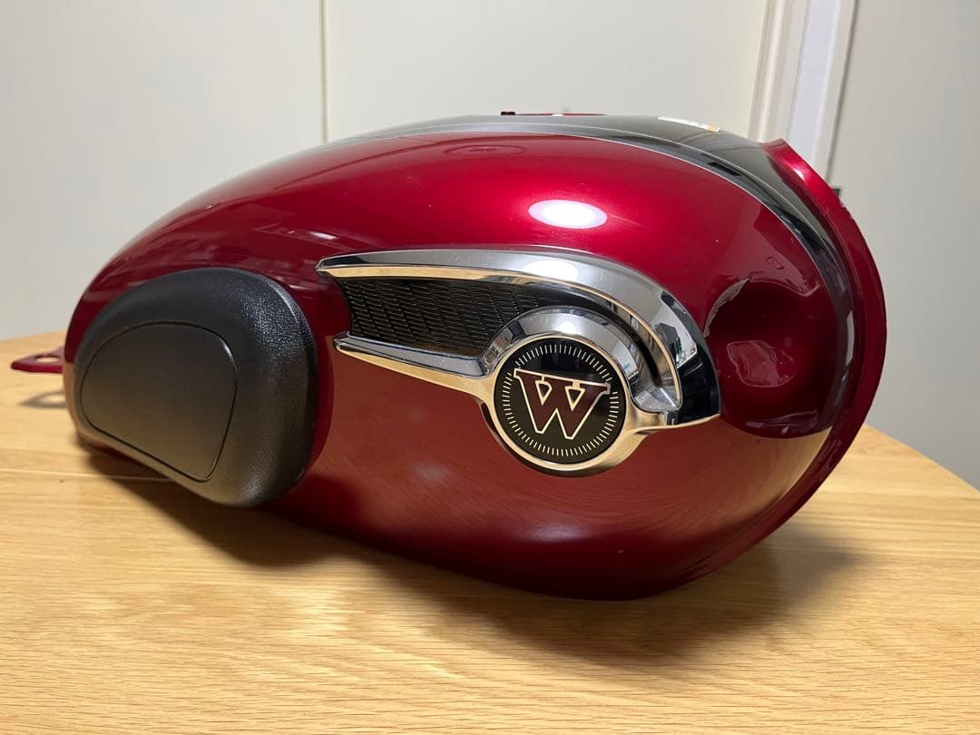 2012年式W800 SEエンブレム付きタンク