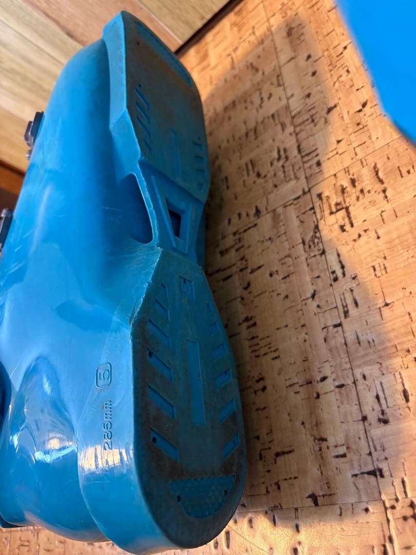 AVIRIVA HORNET 130 285mm スキーブーツ