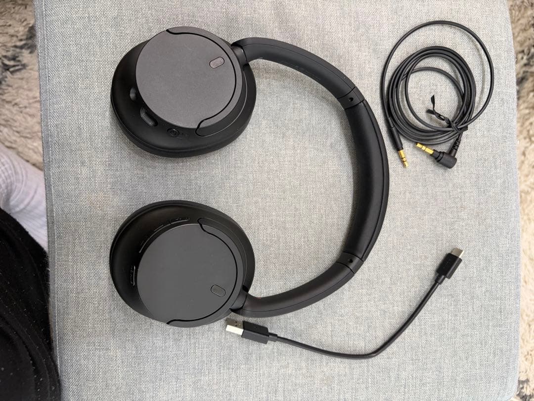 ワイヤレスヘッドホン WH-CH720Nブラック 充電ケーブル付き