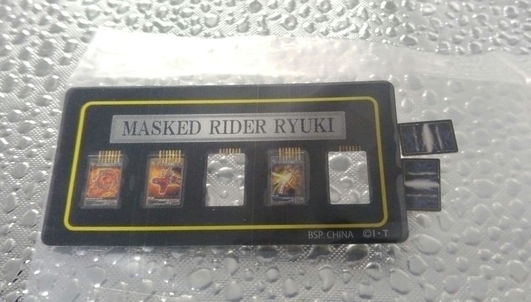 SH Figuarts　真骨彫 仮面ライダー龍騎