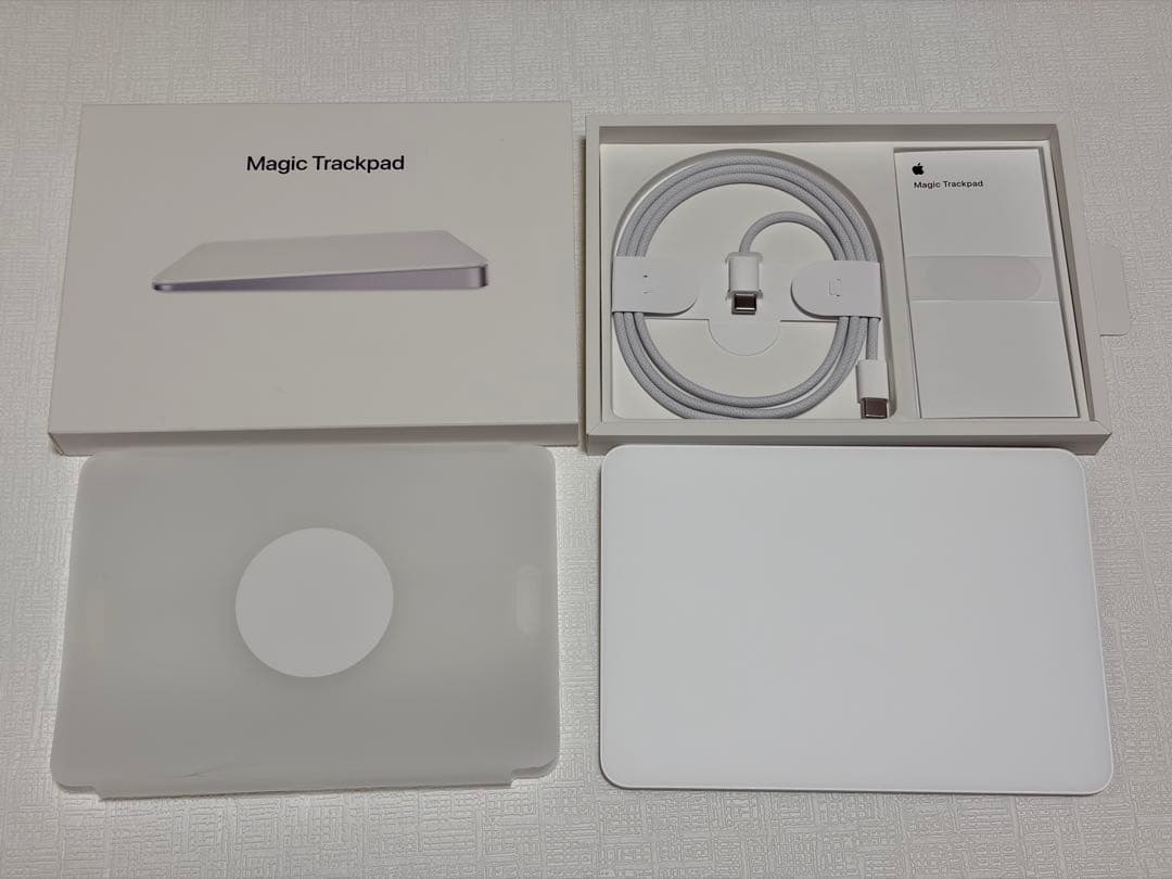 Magic Trackpad（USB‑C）ホワイト（Multi-Touch対応）