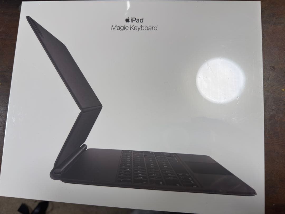 Apple Magic Keyboard 12.9インチ用　MXQU2J/A