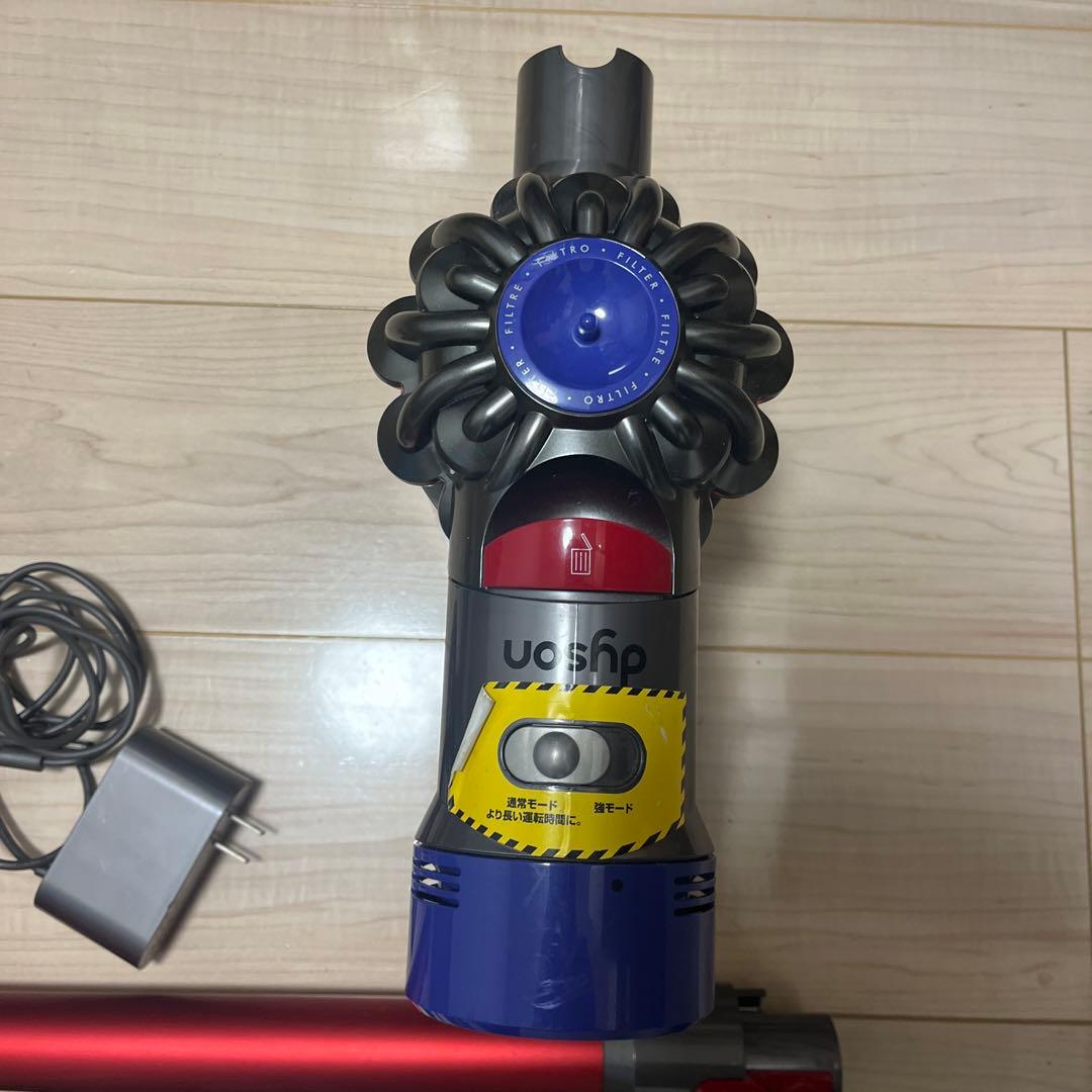 ⑨ すぐ使える！動作品！dysonダイソンコードレスクリーナー純正SV10