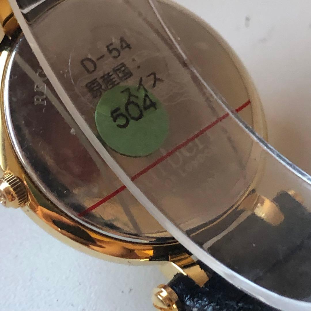 【極美品】Burberrys ゴールド ホワイト 電池新品　レザーベルト 時計