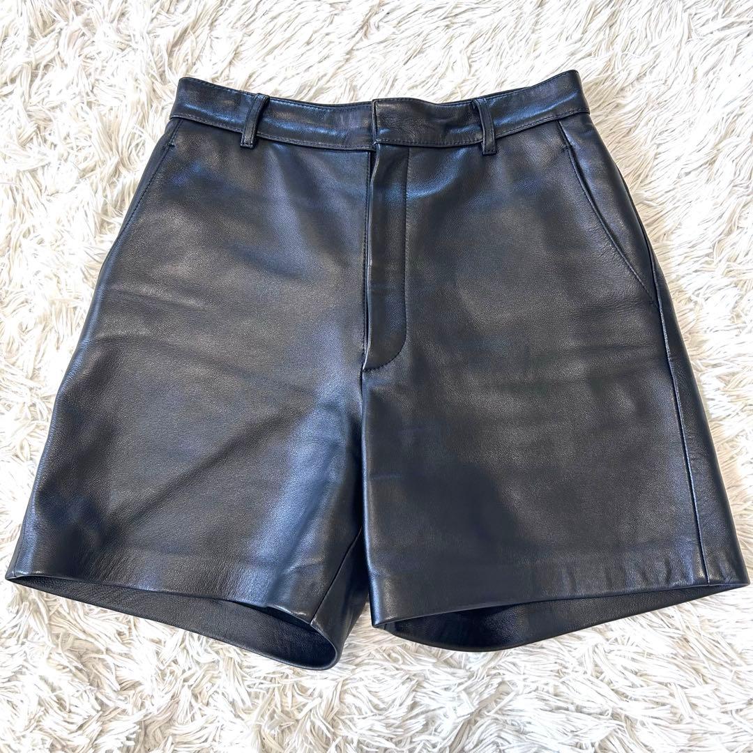 H BEAUTY & YOUTH シープレザー ショートパンツ ブラック