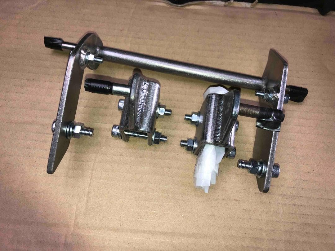 新品　エイプ50　100 ツインサスアダプター 塗装無し　ＫＢＣ製 Ｗサス