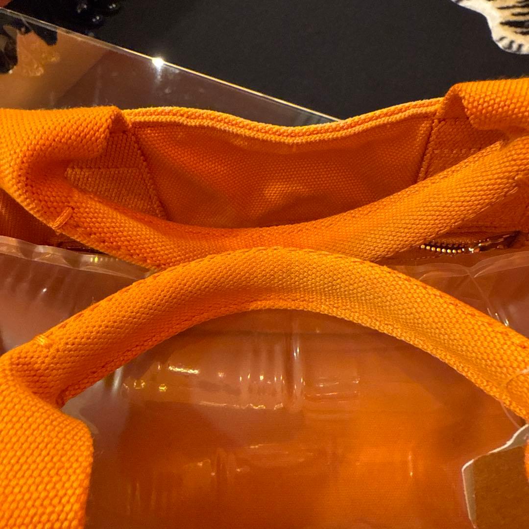 本日即決限定価格　プラダカナパミニオレンジ