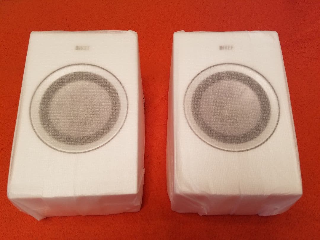 あか KEF R50 Dolby Atmos サラウンドスピーカー