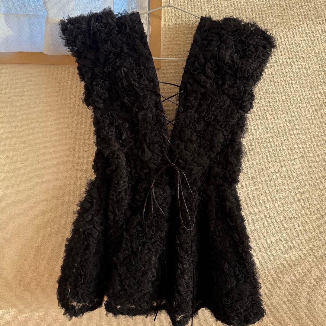 poláura フラワーペプラムバックリボンチュニック