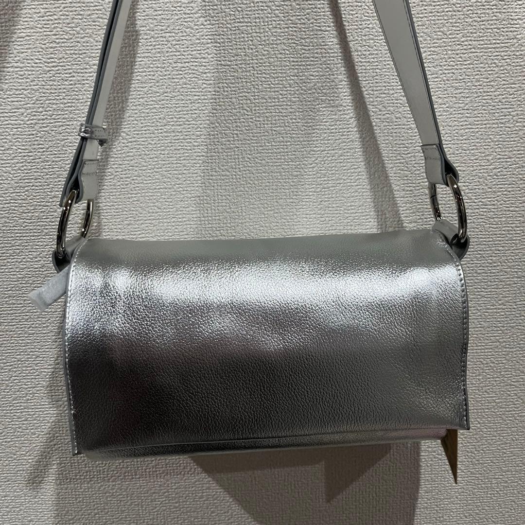 BEARDSLEY レザーボディーバック