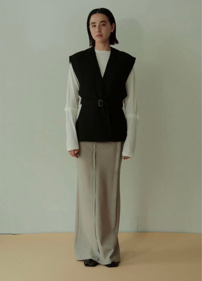 uさま専用　Little suzie Cut Out Padded Gilet