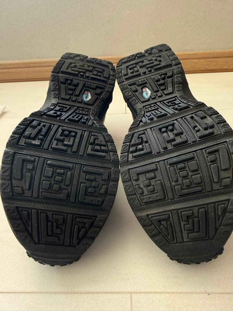 NIKE フェノメナ ブラック ローファー US7 24cm