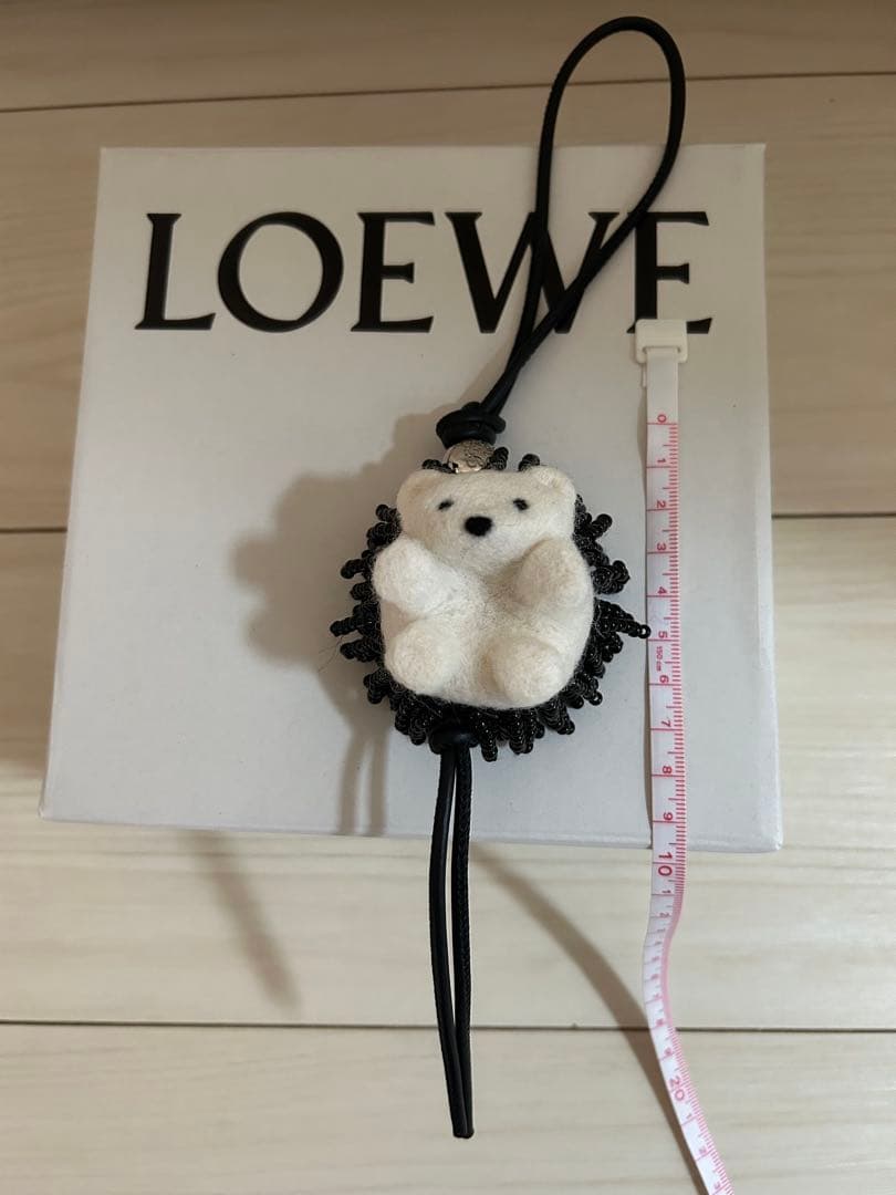 LOEWE ハリネズミチャーム　未使用　銀座三越購入