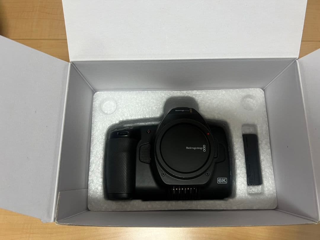 BMPCC 6Kpro（レンズとリグ付き）