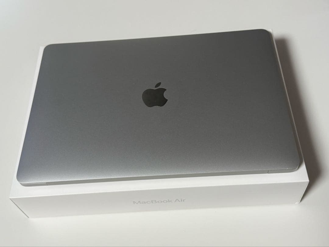[中古超美品]MacBook Air M1 16GB 512GB シルバー
