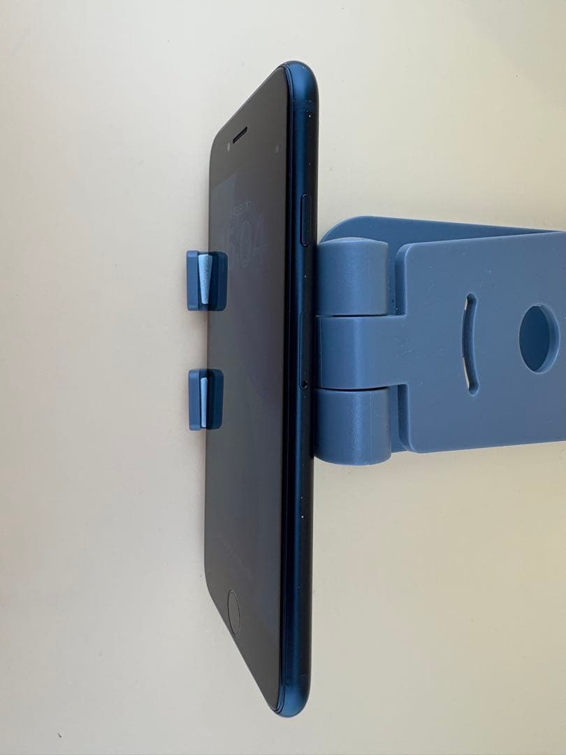 iPhone SE 第3世代 64GB ミッドナイトバッテリー純正87%