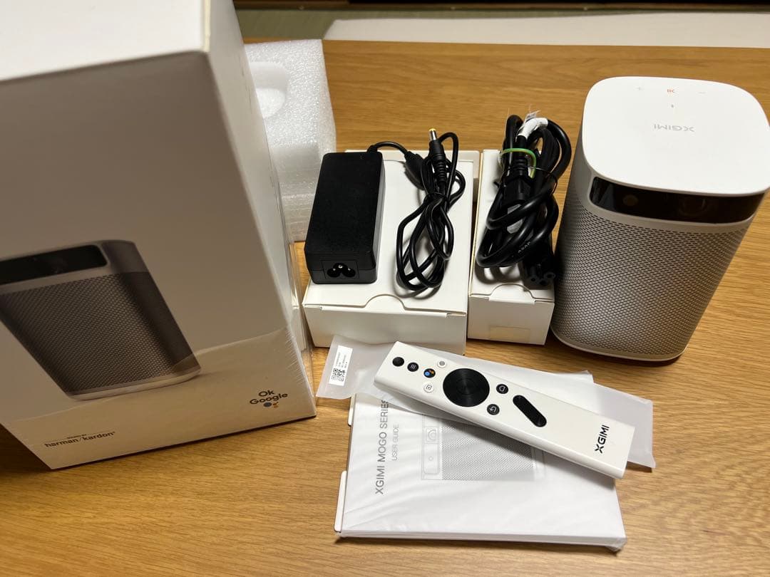 XGIMI Mogo Pro Harman Kardonプロジェクター本体