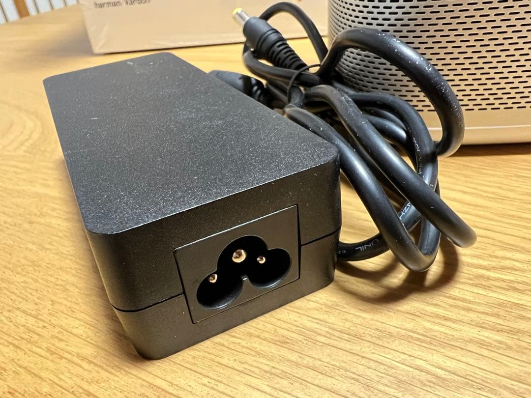 XGIMI Mogo Pro Harman Kardonプロジェクター本体