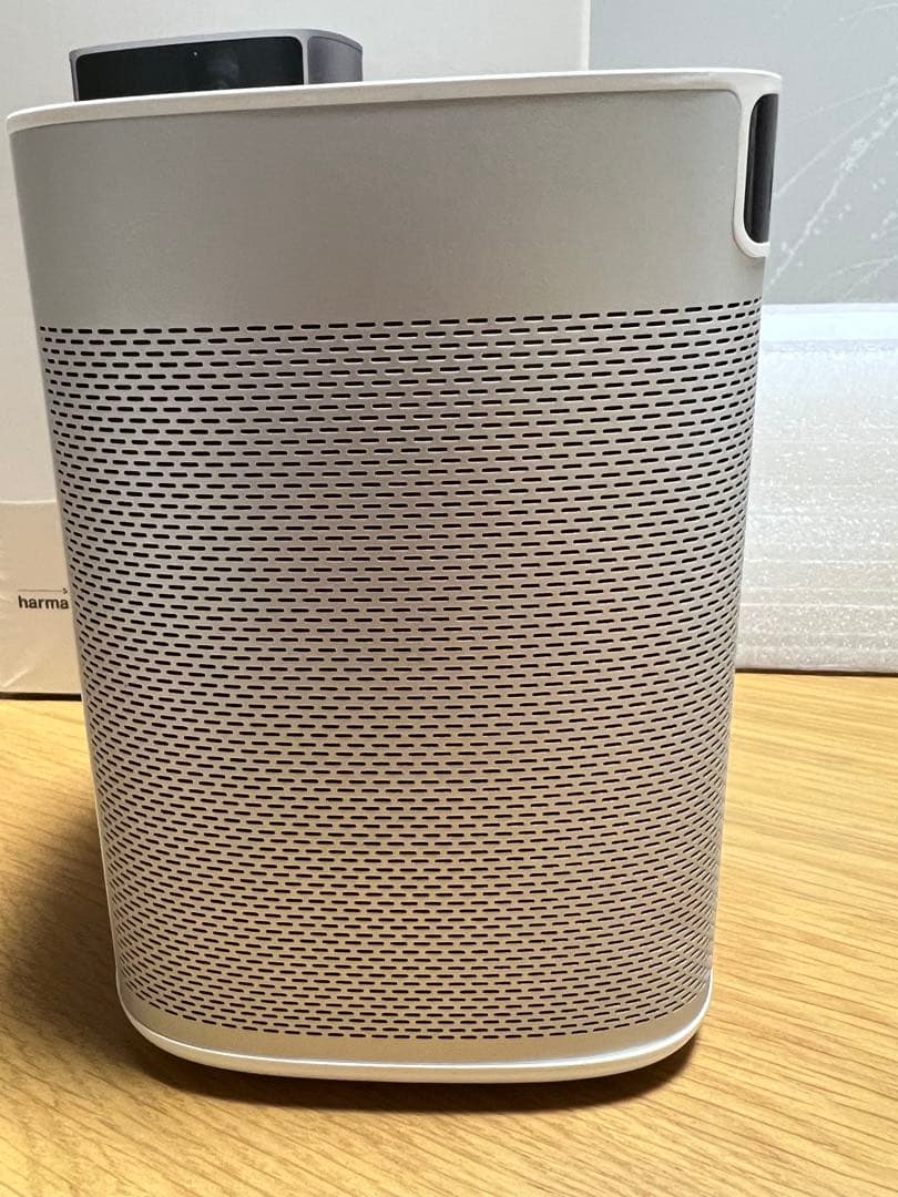 XGIMI Mogo Pro Harman Kardonプロジェクター本体