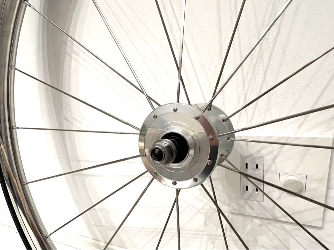 ピスト用希少DT-SWISS RR-511ポリッシュ加工　　ハブ&チタンコグ付