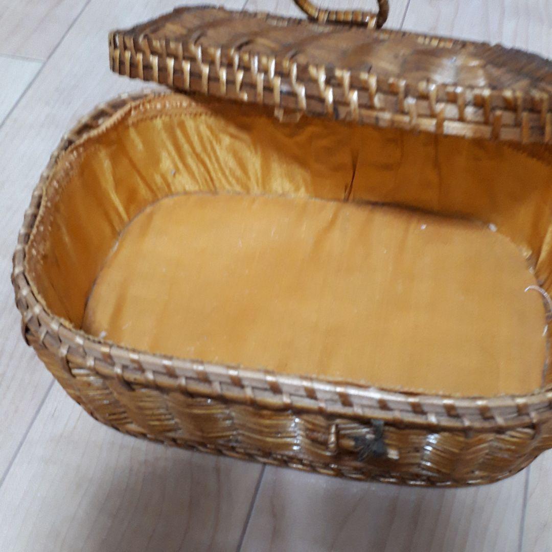 アンティーク籠蓋付き