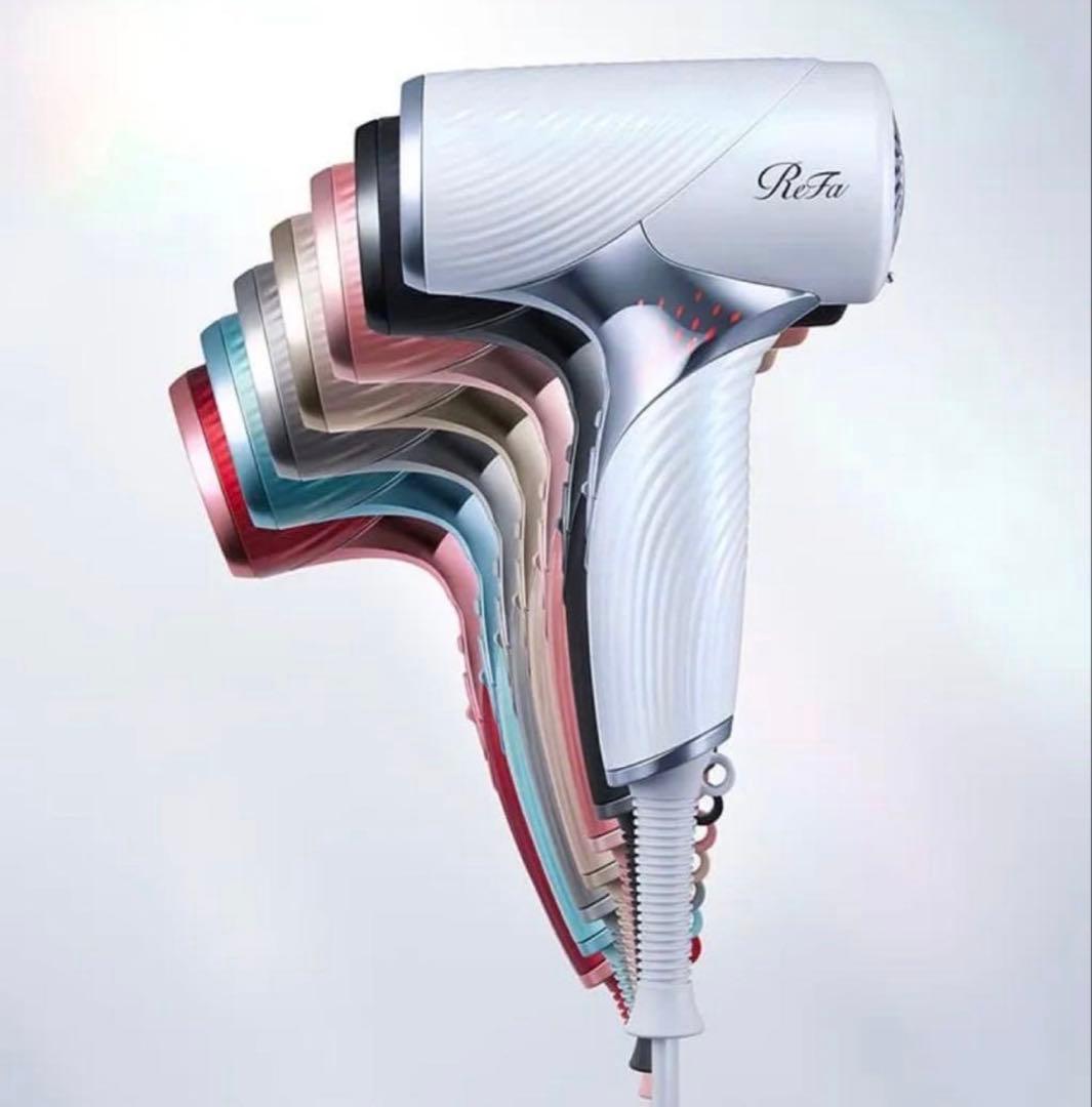 【リファビューテックドライヤーse】ブラック