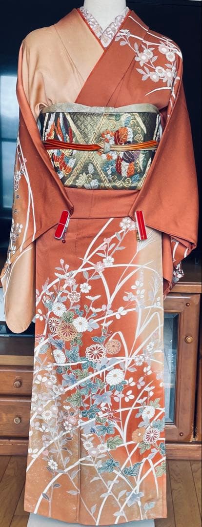 正絹訪問着 ピンクとベージュ 花柄刺繍 着物、帯、帯締め、帯揚げ、長襦袢のセット