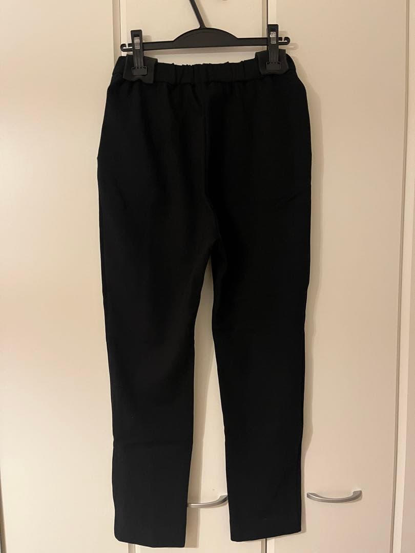 yori ぬくぬくスリムパンツ　ブラック　38