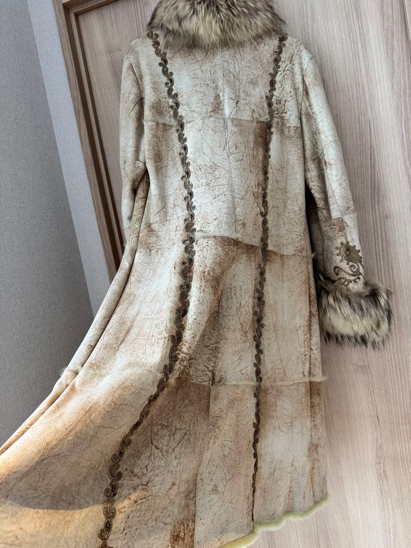 お値下げ✨ロイヤルチエ コート エレガント ベージュ