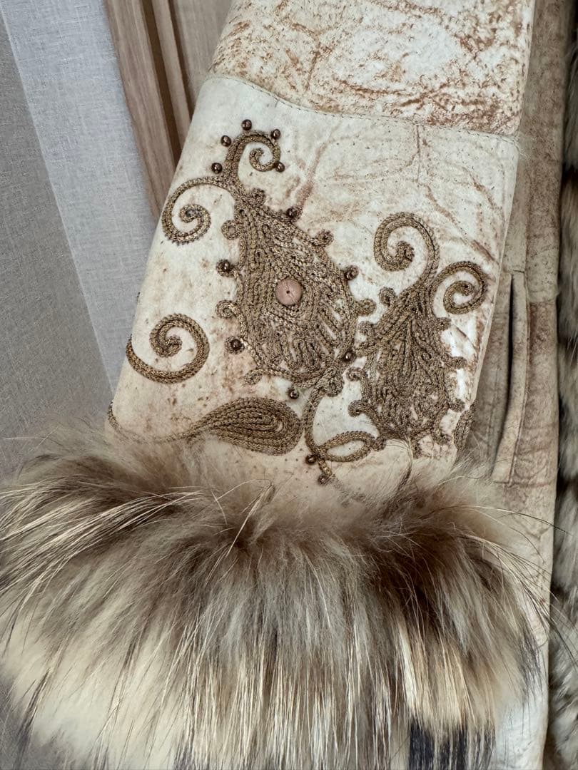 お値下げ✨ロイヤルチエ コート エレガント ベージュ