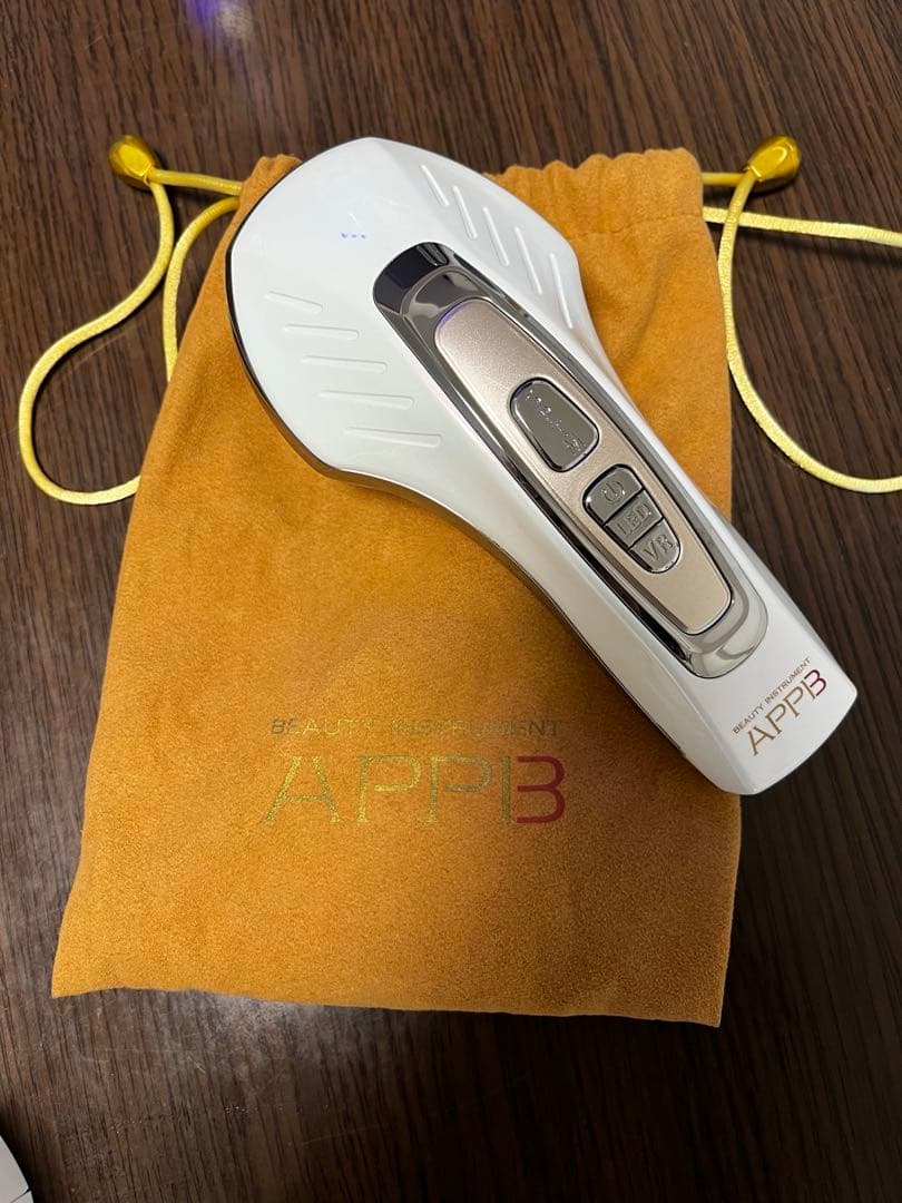 ATPP3 美顔器 ホワイト 専用ポーチ付き