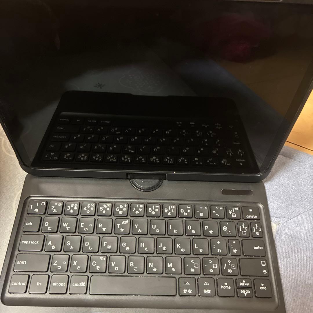 iPadPro11インチ(第4世代)スペースグレー + キーボードケース