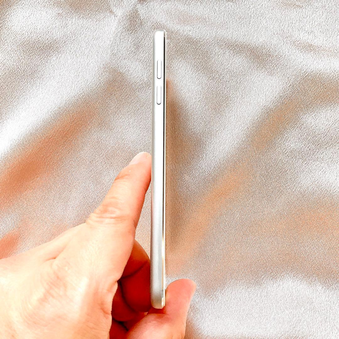 シルバー iPod touch 第6世代 64GB アイポッドApple本体b