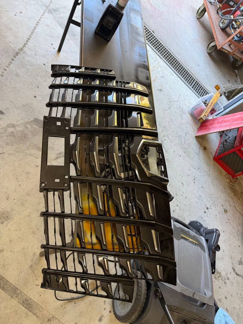 フロントグリル 30アルファード後期