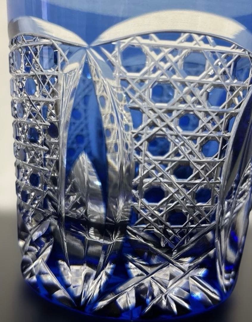 江戸切子　カガミクリスタル　木村秋男デザイン　ロックグラス　青